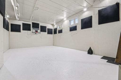 Full sheet of synthetic ice, perfect for skating/playing on.