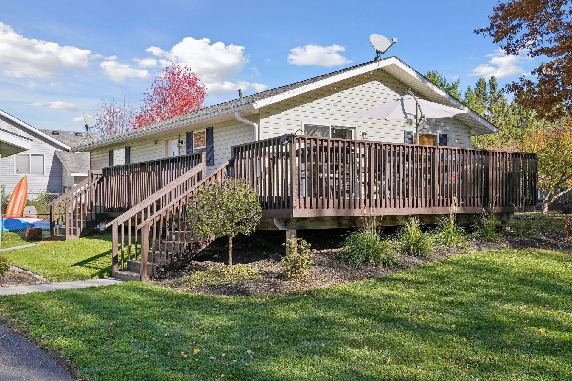 Large, wraparound deck off the kitchen.