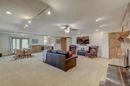 1430 Triangle Drive, Houlton, WI 54082