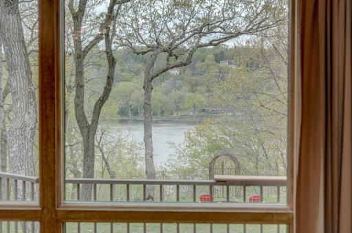 1430 Triangle Drive, Houlton, WI 54082