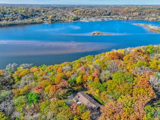 1430 Triangle Drive, Houlton, WI 54082
