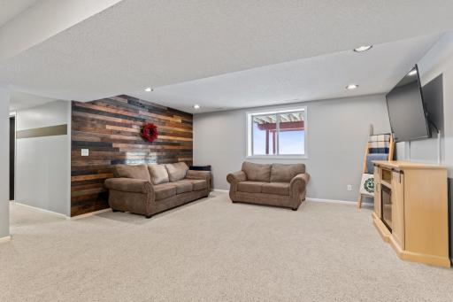 6276 Fairway Drive NW, Rochester, MN 55901