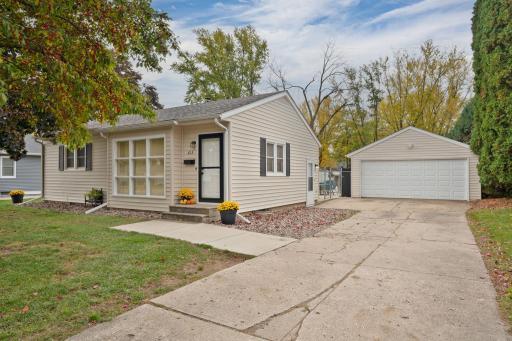 613 E University Street, Owatonna, MN 55060