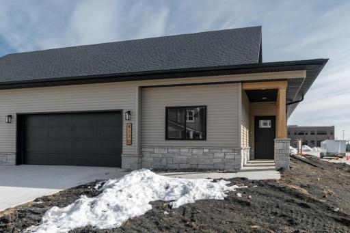 4170 Arthur Drive S, Fargo, ND 58104