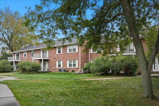 6337 Alderwood Circle, A, Saint Paul, MN 55125