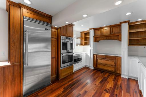 Photo for 190 Windsor Lane, Saint Paul, MN 55112 - listing #6806300 190 Windsor Lane, Saint Paul, MN 55112