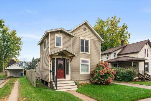 851 W Broadway Street, Winona, MN 55987