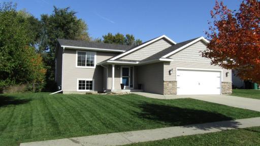 2539 Stacy Street SE, Rochester, MN 55904