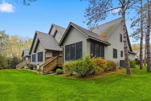 1787 Saint Andrews Place, New Richmond, WI 54017