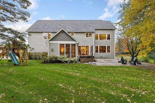792 Hilltop Road, Mendota Heights, MN 55118