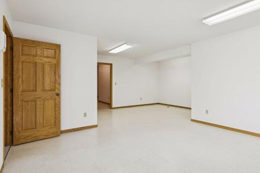 703 Wesley Lane, Saint Paul, MN 55118