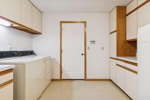 703 Wesley Lane, Saint Paul, MN 55118