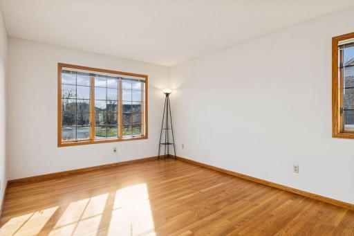 703 Wesley Lane, Saint Paul, MN 55118