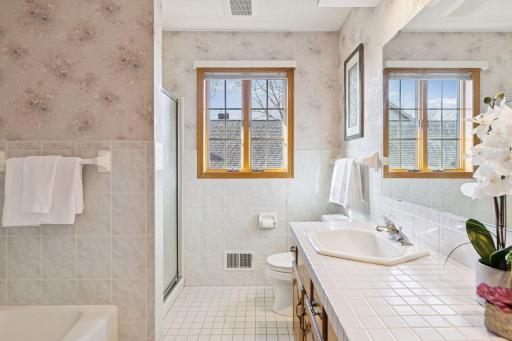 703 Wesley Lane, Saint Paul, MN 55118