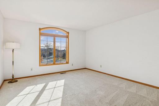 703 Wesley Lane, Saint Paul, MN 55118