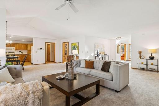 703 Wesley Lane, Saint Paul, MN 55118