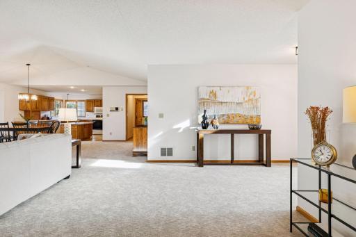 703 Wesley Lane, Saint Paul, MN 55118