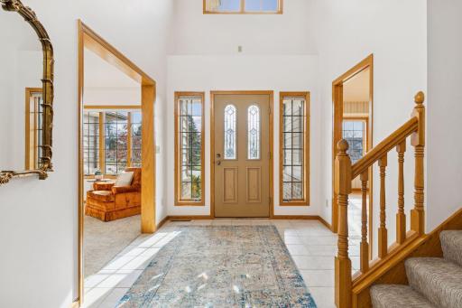 703 Wesley Lane, Saint Paul, MN 55118