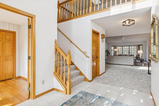 703 Wesley Lane, Saint Paul, MN 55118