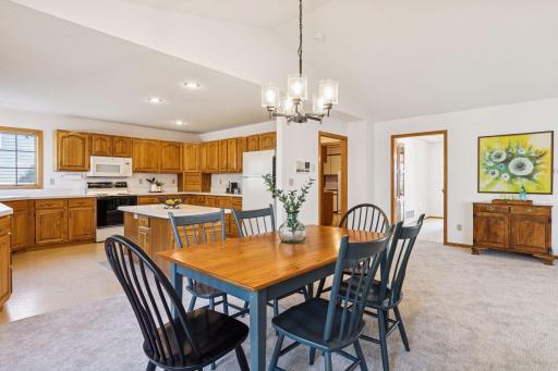 703 Wesley Lane, Saint Paul, MN 55118