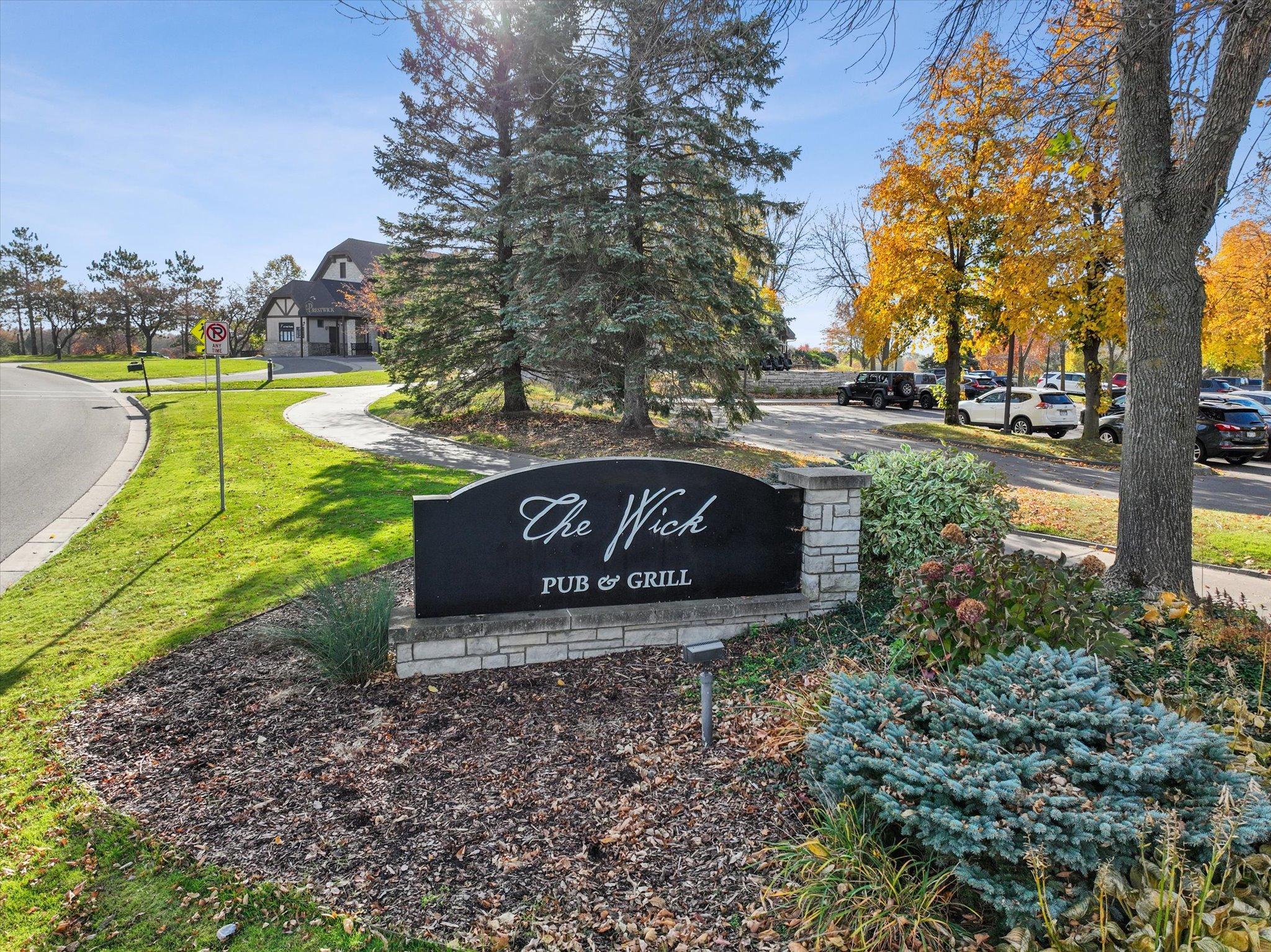 Prestwick Championship golf club also offers dinner and drinks.