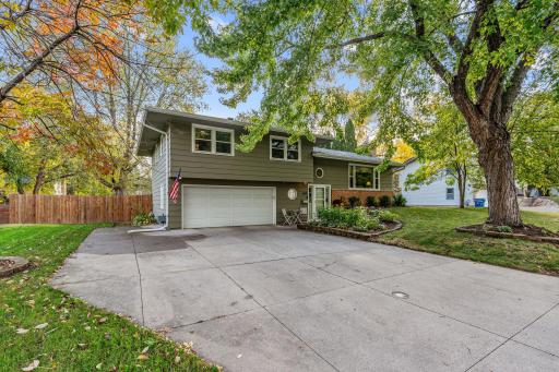 1440 Pennsylvania Avenue N, Minneapolis, MN 55427