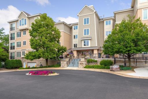 Photo for 11460 Fairfield Road W, 403, Hopkins, MN 55305 - listing #6806614 11460 Fairfield Road W, 403, Hopkins, MN 55305