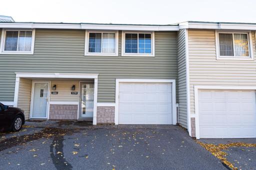 3259 Valley Ridge Drive, 10, Eagan, MN 55121