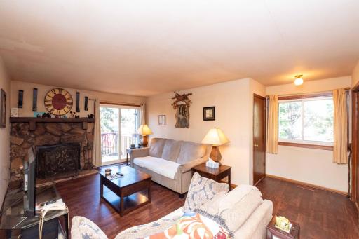 Beautiful laminate flooring installed in 2018