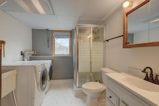 1174 Benton Way, Saint Paul, MN 55112