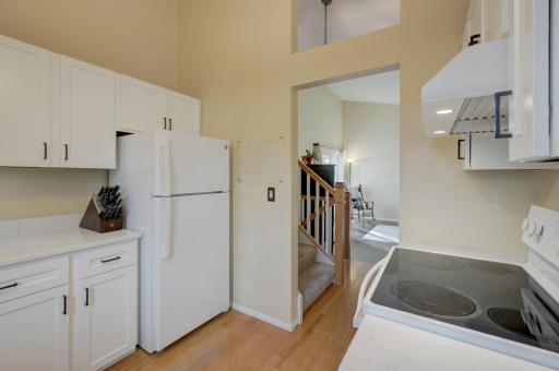 1174 Benton Way, Saint Paul, MN 55112