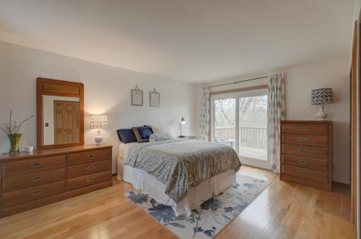 1174 Benton Way, Saint Paul, MN 55112