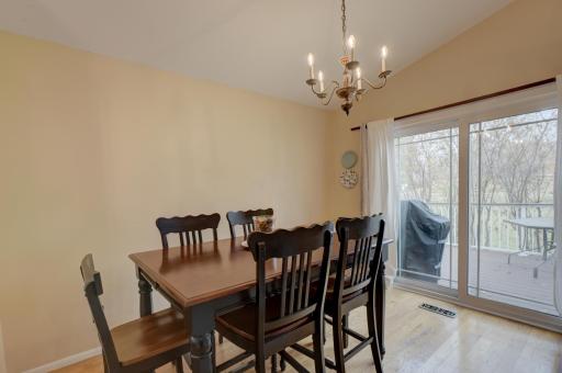 1174 Benton Way, Saint Paul, MN 55112