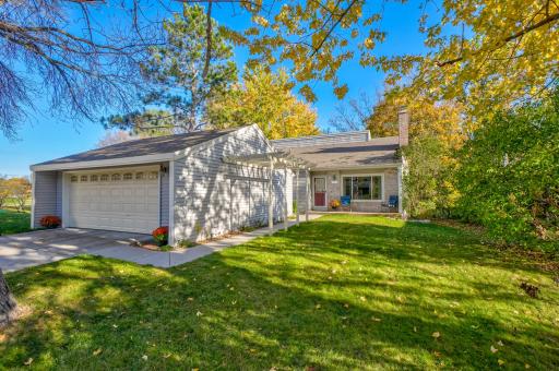 1174 Benton Way, Saint Paul, MN 55112