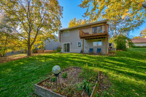 1174 Benton Way, Saint Paul, MN 55112