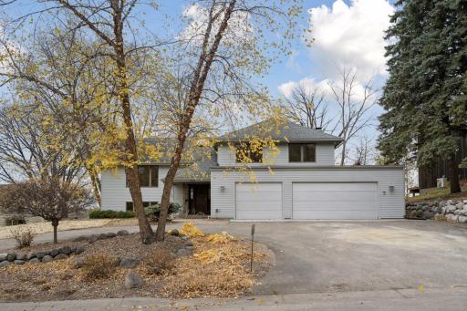 Photo for 16955 Weaver Lake Drive, Maple Grove, MN 55311 - listing #6806658 16955 Weaver Lake Drive, Maple Grove, MN 55311