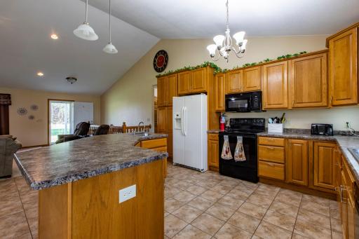 22842 530th Street, West Concord, MN 55985