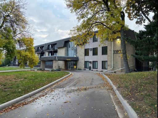3399 Kent Street, 101, Saint Paul, MN 55126