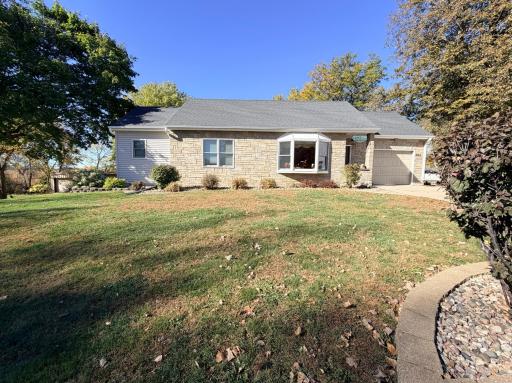 622 Woodcrest Avenue, Worthington, MN 56187