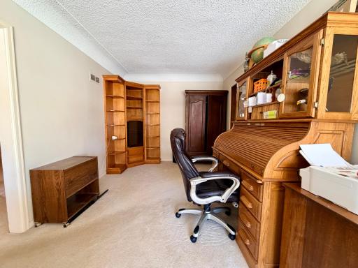 622 Woodcrest Avenue, Worthington, MN 56187