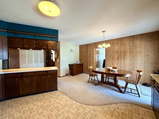 622 Woodcrest Avenue, Worthington, MN 56187