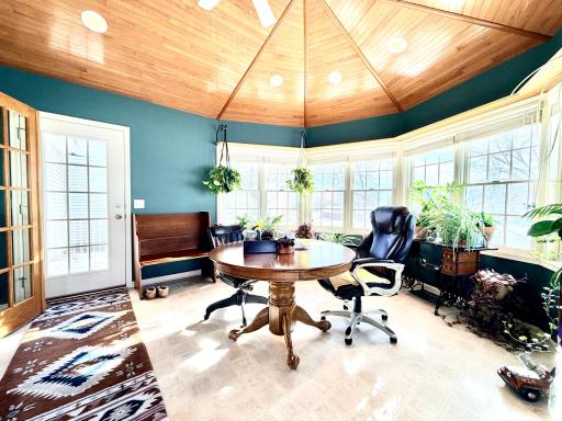 622 Woodcrest Avenue, Worthington, MN 56187