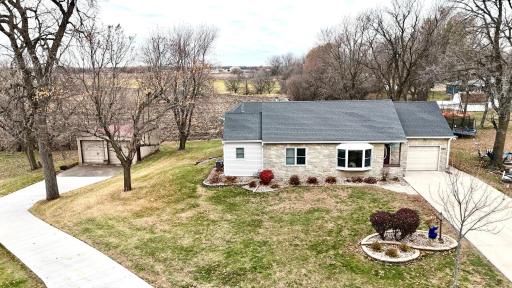 622 Woodcrest Avenue, Worthington, MN 56187