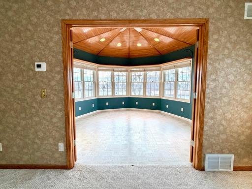 622 Woodcrest Avenue, Worthington, MN 56187