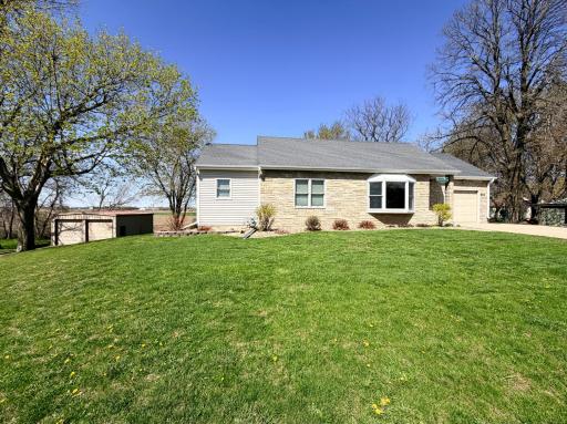 622 Woodcrest Avenue, Worthington, MN 56187