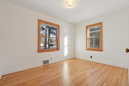1821 W 59th Street, Minneapolis, MN 55419
