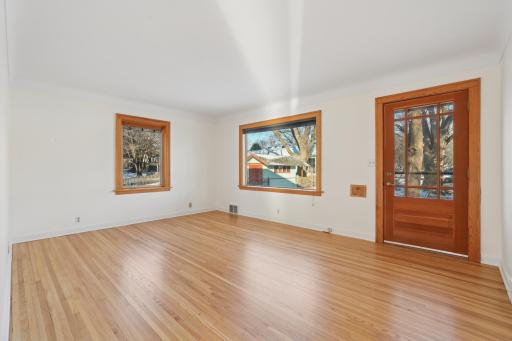 1821 W 59th Street, Minneapolis, MN 55419