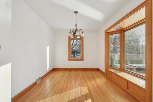 1821 W 59th Street, Minneapolis, MN 55419