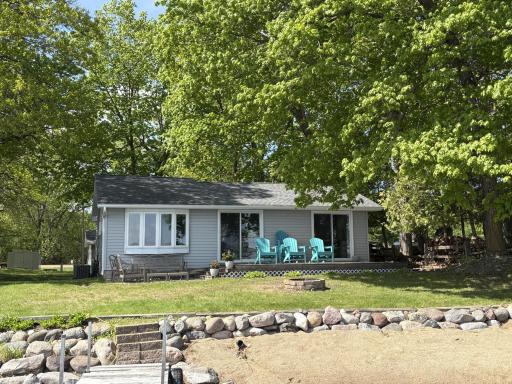 Charming Clearwater Lake Cottage, nestled on the scenic shores of Clearwater Lake, this charming lake cottage offers ideal elevation and easy access to the water.