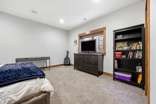 310 48th Avenue SW, Moorhead, MN 56560